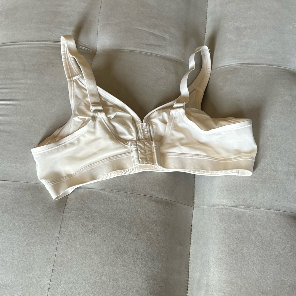 Cacique Wire Free Beige Bra 40C - Picture 2 of 6